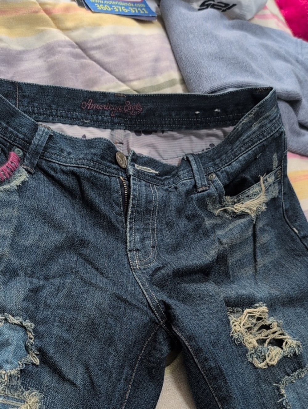 American Eagle Outfitters Dark Wash Ripped Skinny Jeans